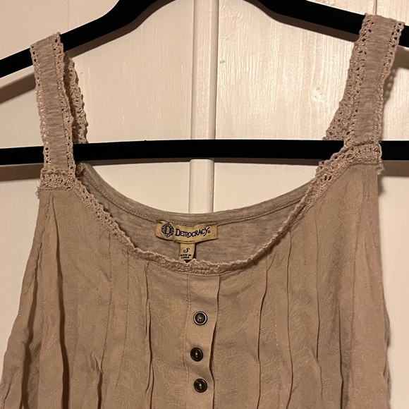 Cute, light, comfy taupe sleeveless embellished top. - Picture 2 of 3